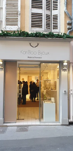 Bijouterie KariBoo Bijoux. Bijoux de créateur fabriqués à la main en Provence.