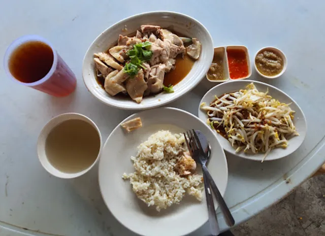 SENTUL Ipoh Chicken Rice