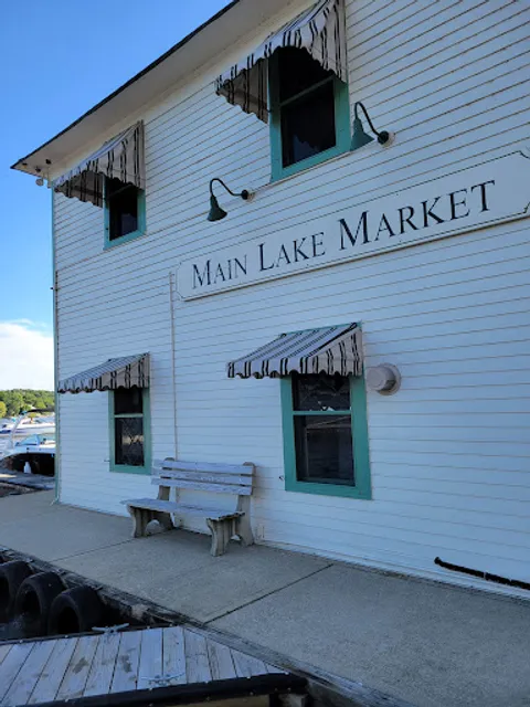 Main Lake Market
