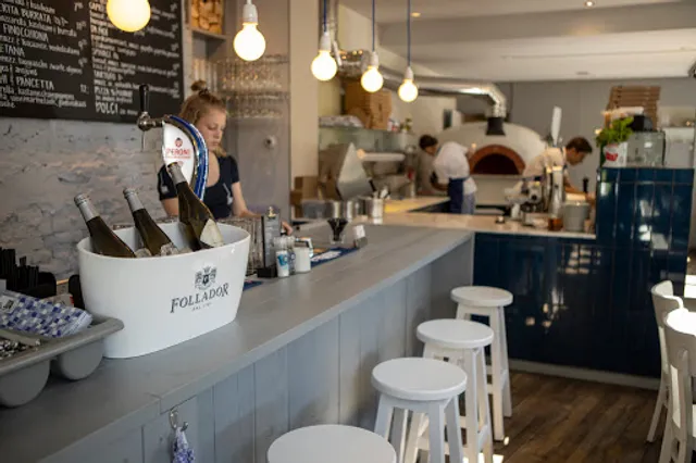 De Pizzabakkers Croeselaan