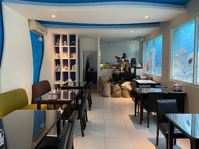 Aqua Cafe《水色咖啡》【自家烘焙咖啡】【台灣最好吃的原味鬆餅】假日連假預約制