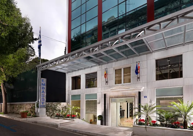 Best Western Plus Embassy Hotel