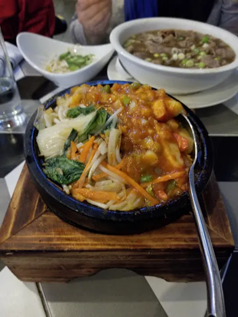 Little Wok - Lakeview