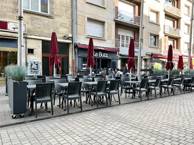 Le Buzz