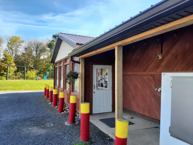 Dixon Corner Country Store