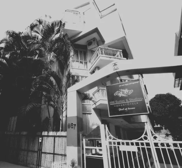 HM Suites & Studios