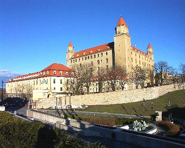Marina Botel & Restaurant