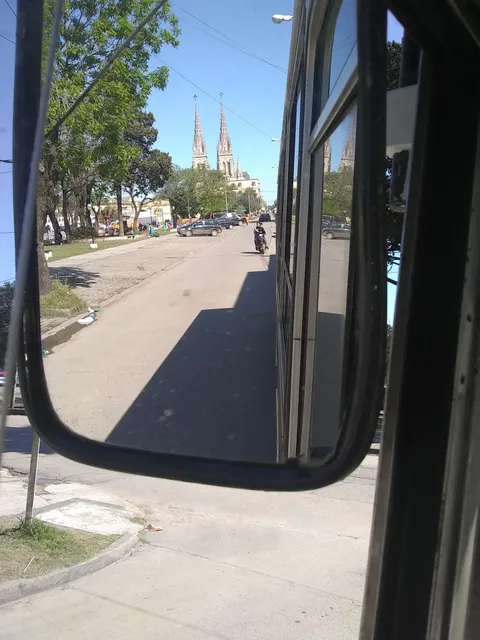 Casa centrica Luján