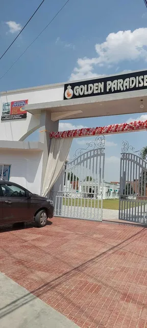 OYO Flagship Golden Paradise