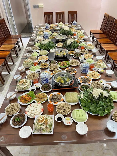 Huong Sen Vegetarian Vegan Restaurant