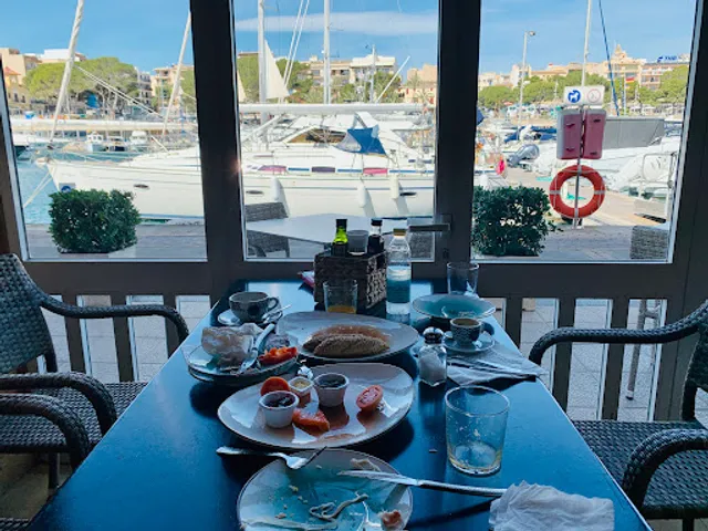 MIG I MIG SA CANTINA CLUB NÀUTIC PORTO CRISTO