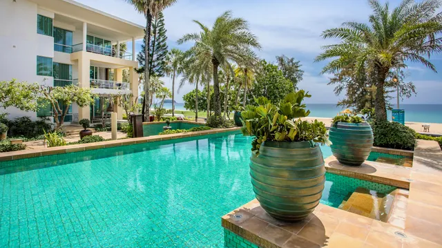 Happy Apartment on Karon Beach at Paradox Residence