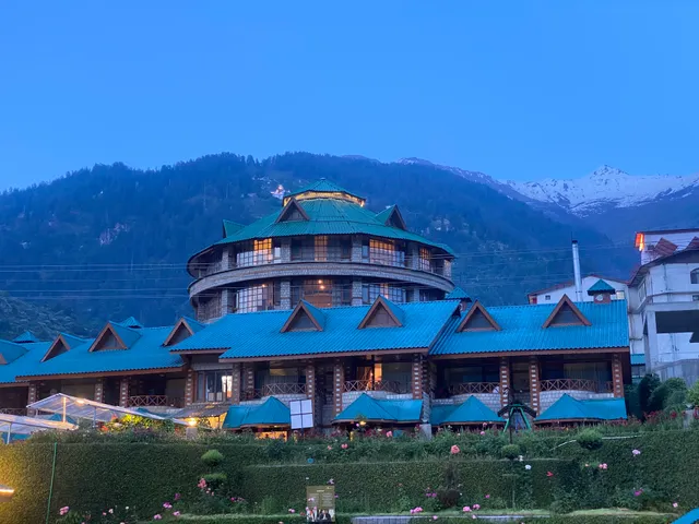 Club Mahindra White Meadows