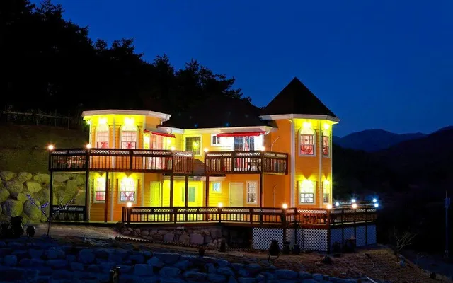 노란별펜션 (Yellowstar Pension)