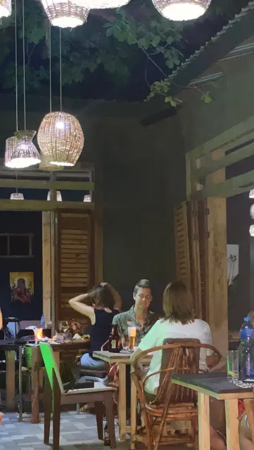 305 Karafuu Restaurant