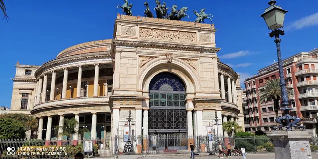 Piazza Politeama B&B