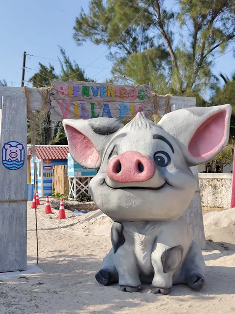 Parking for Pig Beach