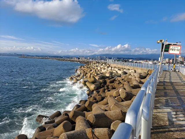 Jumunjin Seawall