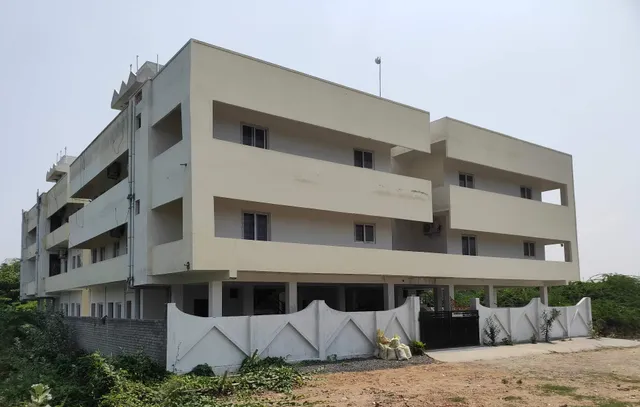 OYO Gm Grand Lake View