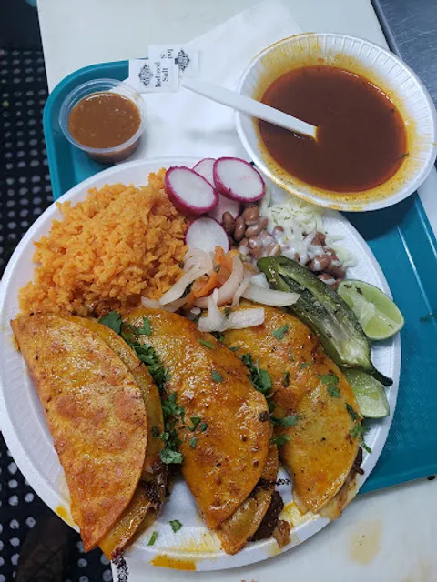 THE CURBSIDE KITCHEN