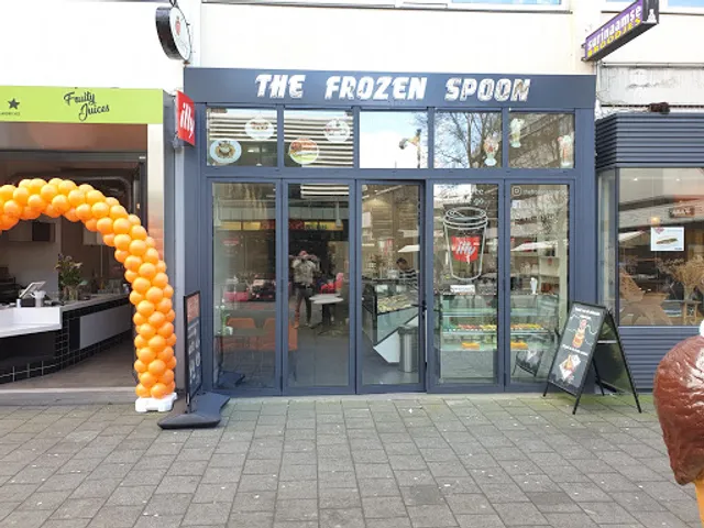 IJssalon The Frozen Spoon