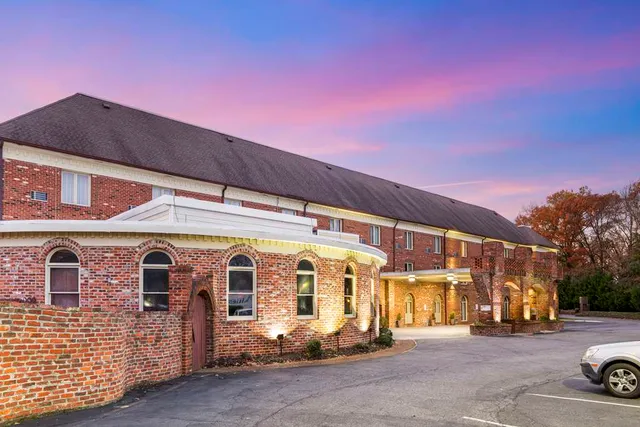 Best Western Plus Governor's Inn