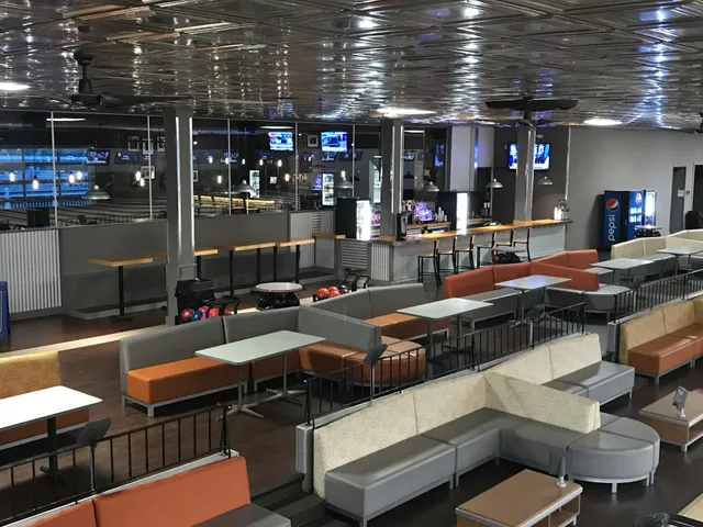 Spins Bowl Independence