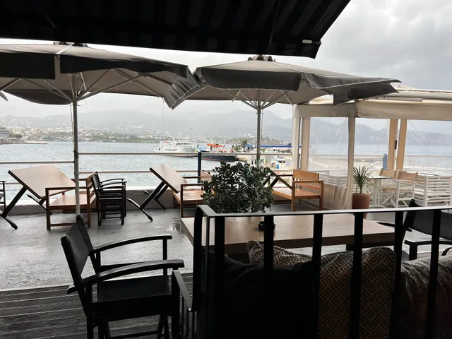 Mitato Agios Nikolaos Restaurant