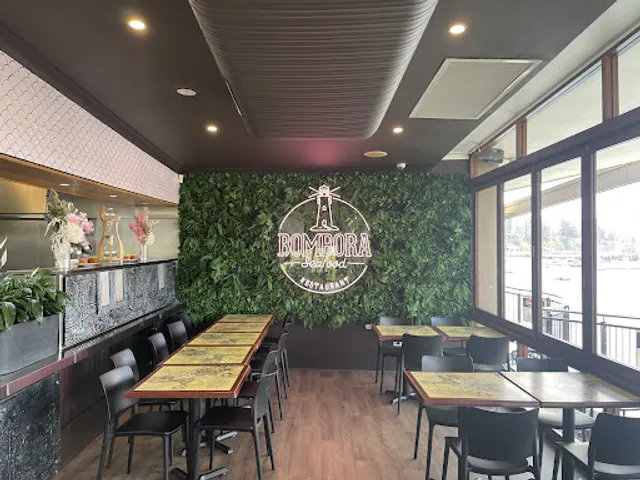 Bombora Seafood Cafe/Restaurant