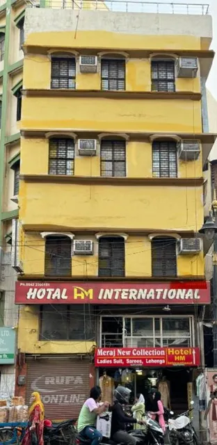 Hotel H M International