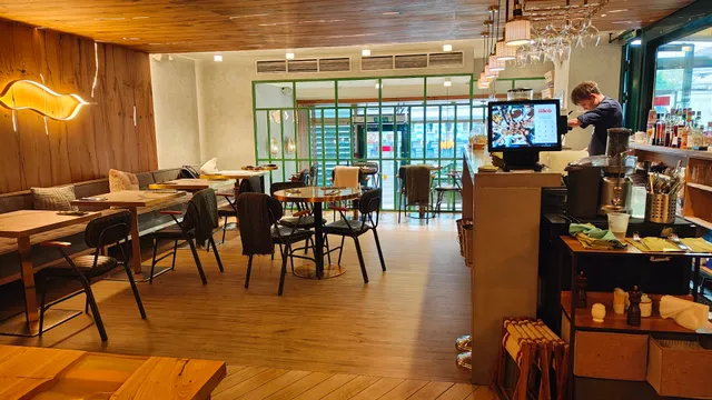 Friends Forever Botanica