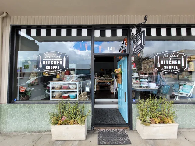The Hens' Kitchen Shoppe