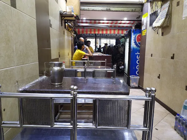 Sindhu Ratan Vegetarian Restaurant