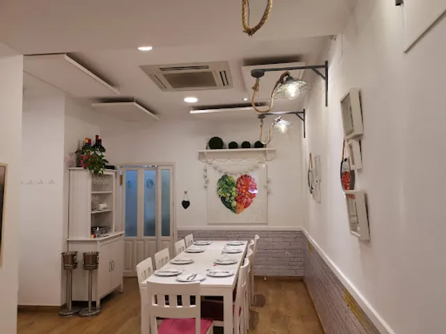 Barra y Mesa Taberna