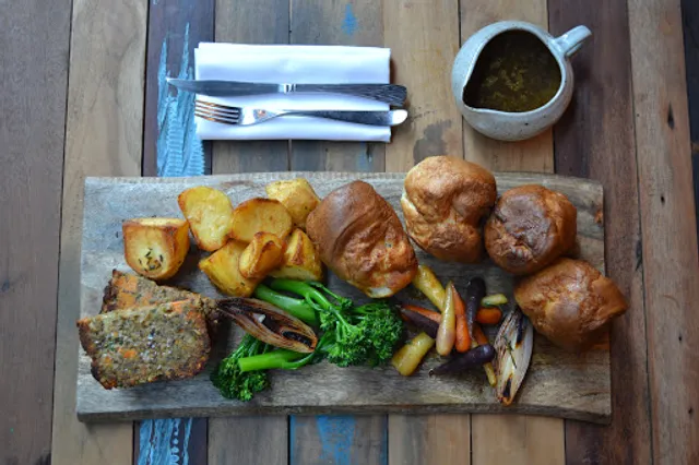 WoodKraft Cheltenham