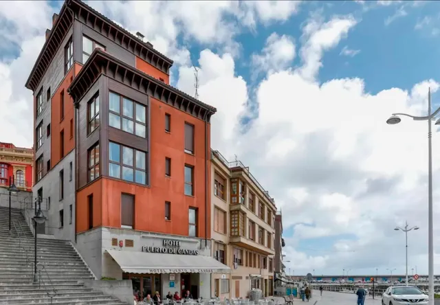 Hotel Puerto De Candás