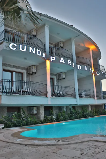 Cunda Paradise Otel