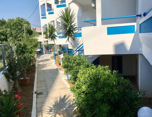 GRACE APTS & STUDIOS