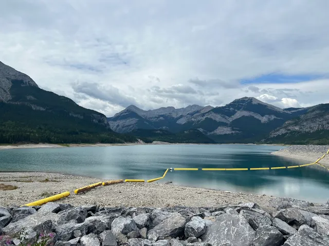 Barrier Lake Picnic Area & Parking lot