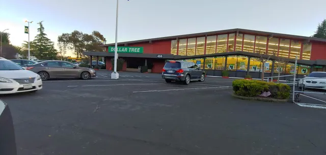 Ignacio Center Shopping Center