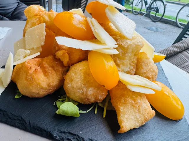 The One - Restaurant Cafè