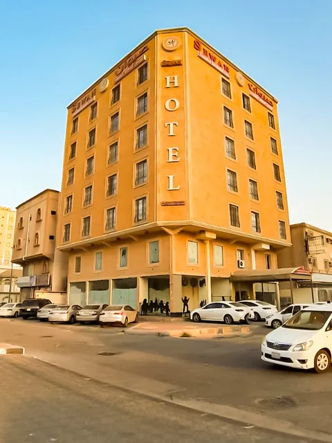 OYO 482 Sewan Hotel Apparments