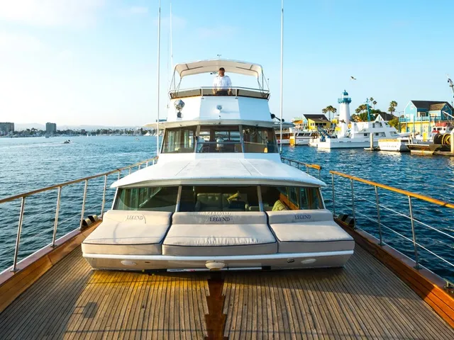 Yacht Charter Advisors