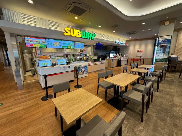 Subway Naminoue Beach