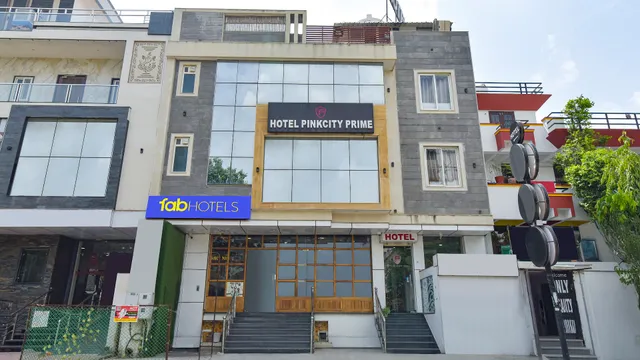 FabHotel Pink City - Hotel in Malviya Nagar, Jaipur