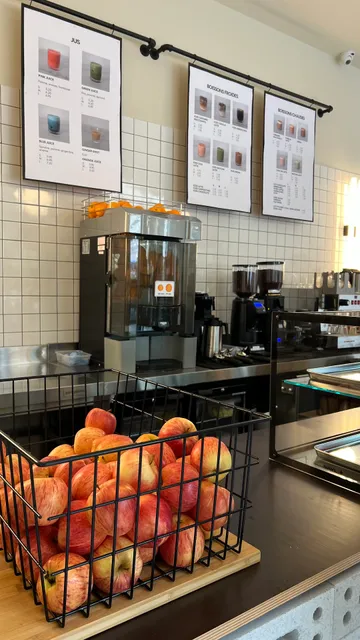 Fripsquare café & Vintage store