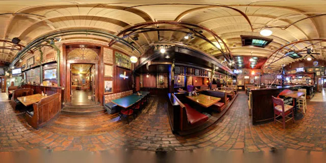 M. Moggers Restaurant & Pub