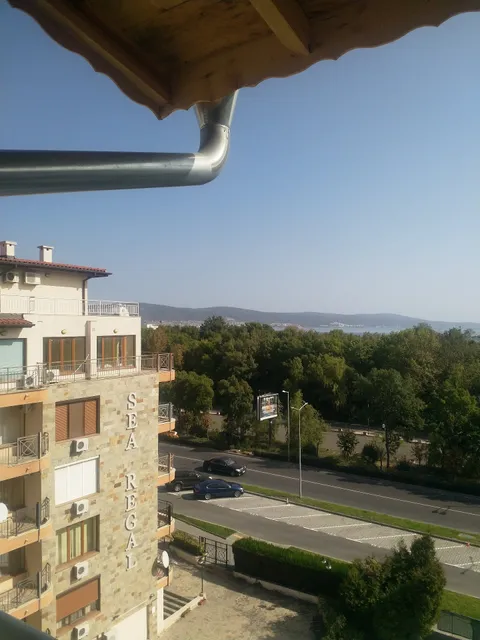 Breeze Complex Apartments