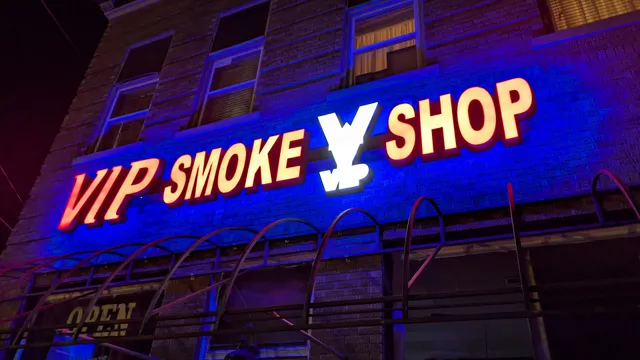 VIP Smoke Shop - College Corner