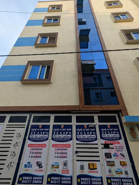 Queen Bees PG - Executive Stay for Girls